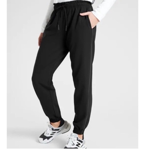 Athleta metropolis drawstring elastic waist jogger pant in black size 10T EUC - Picture 1 of 10